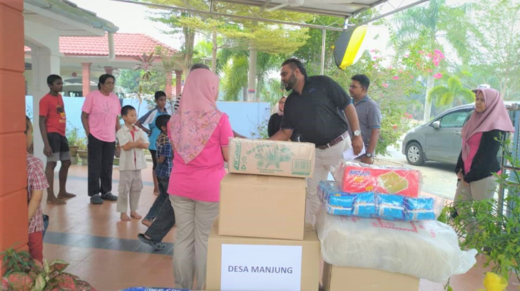 YTY Holds Donation Drive for Three Lekir Orphanages​